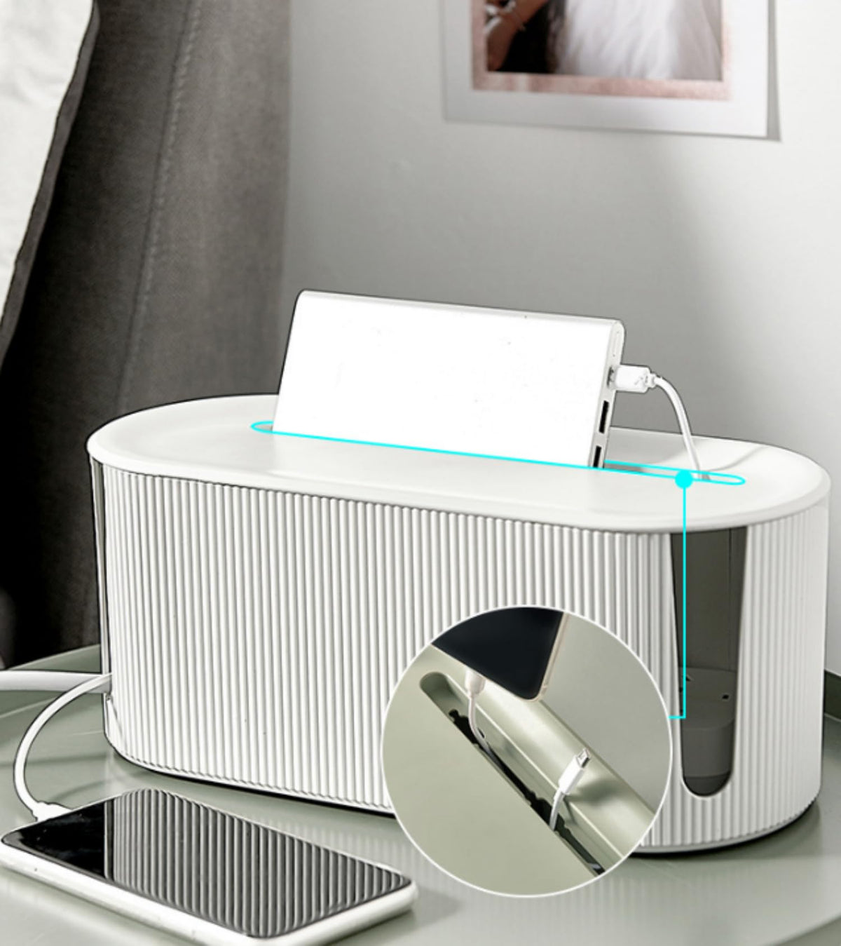 YWHWXB cable box dust-waterproof enclosure protects cords.