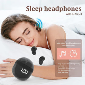YXYKODM earbud with water splash showing IPX5 resistance for active use benefit
