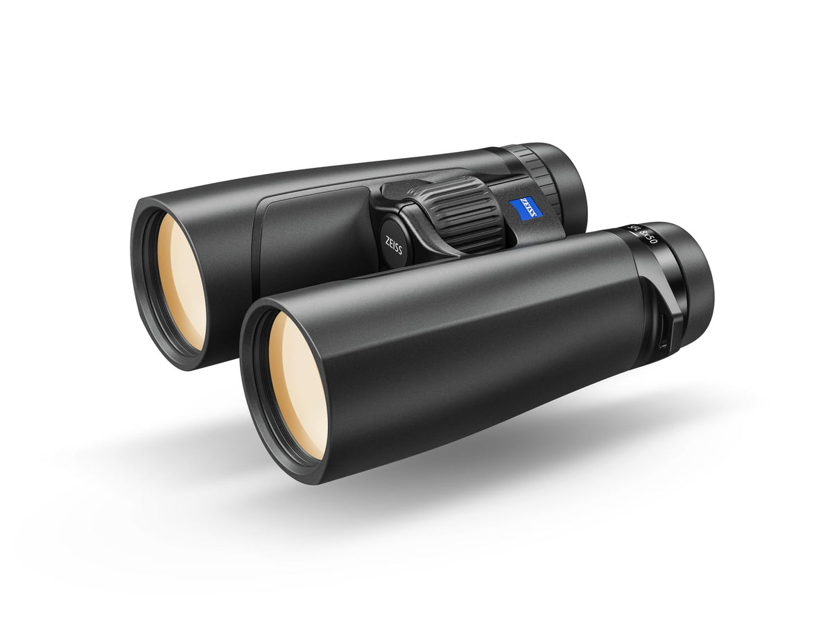 ZEISS SFL 50s close-up shows rugged waterproofing for rainy mornings.