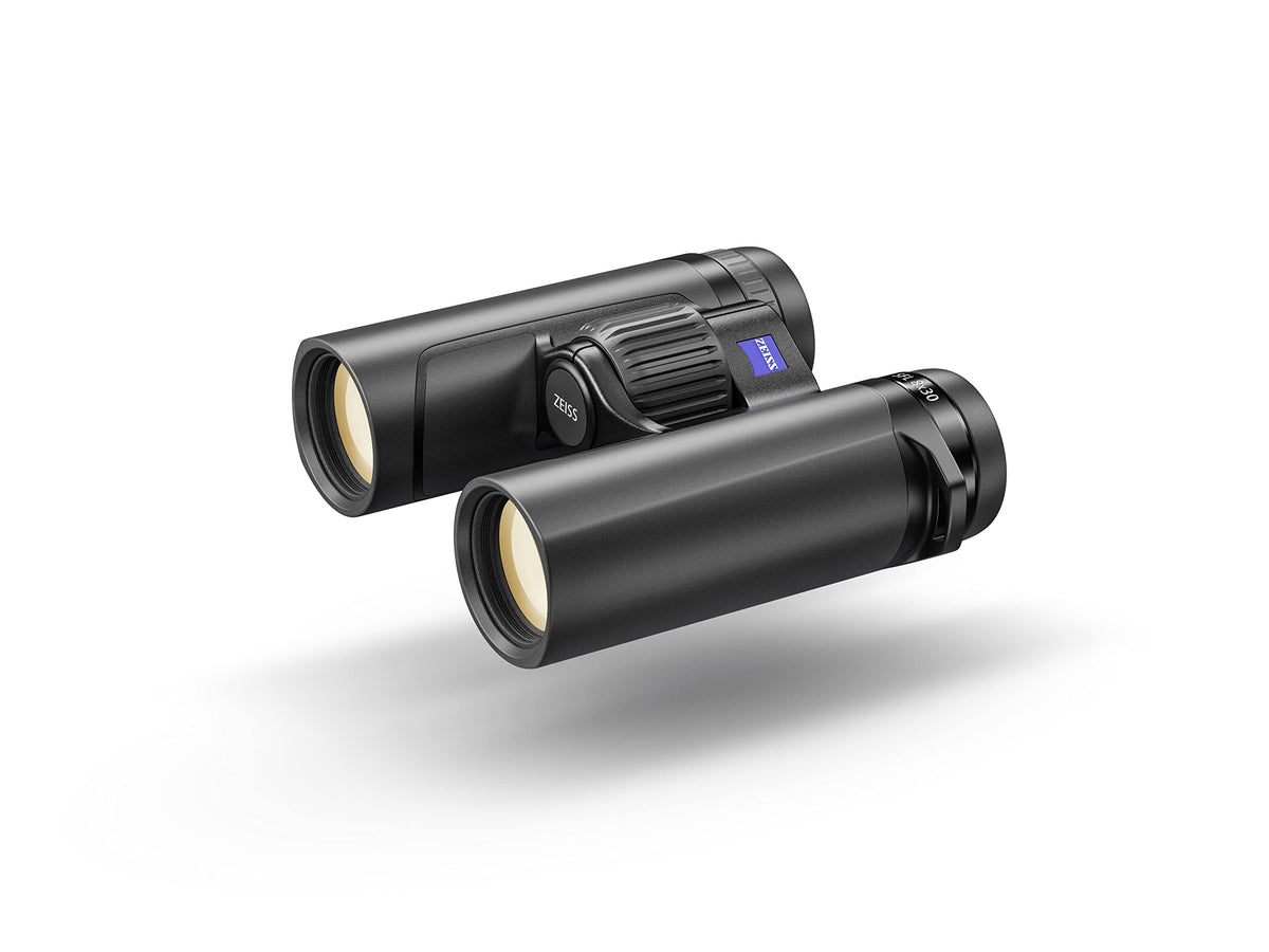 ZEISS SFL 8x30 SmartFocus control for quick field adjustments.