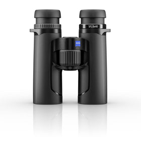 ZEISS SFL 8x40 shows ultra-sharp edge detail across the frame