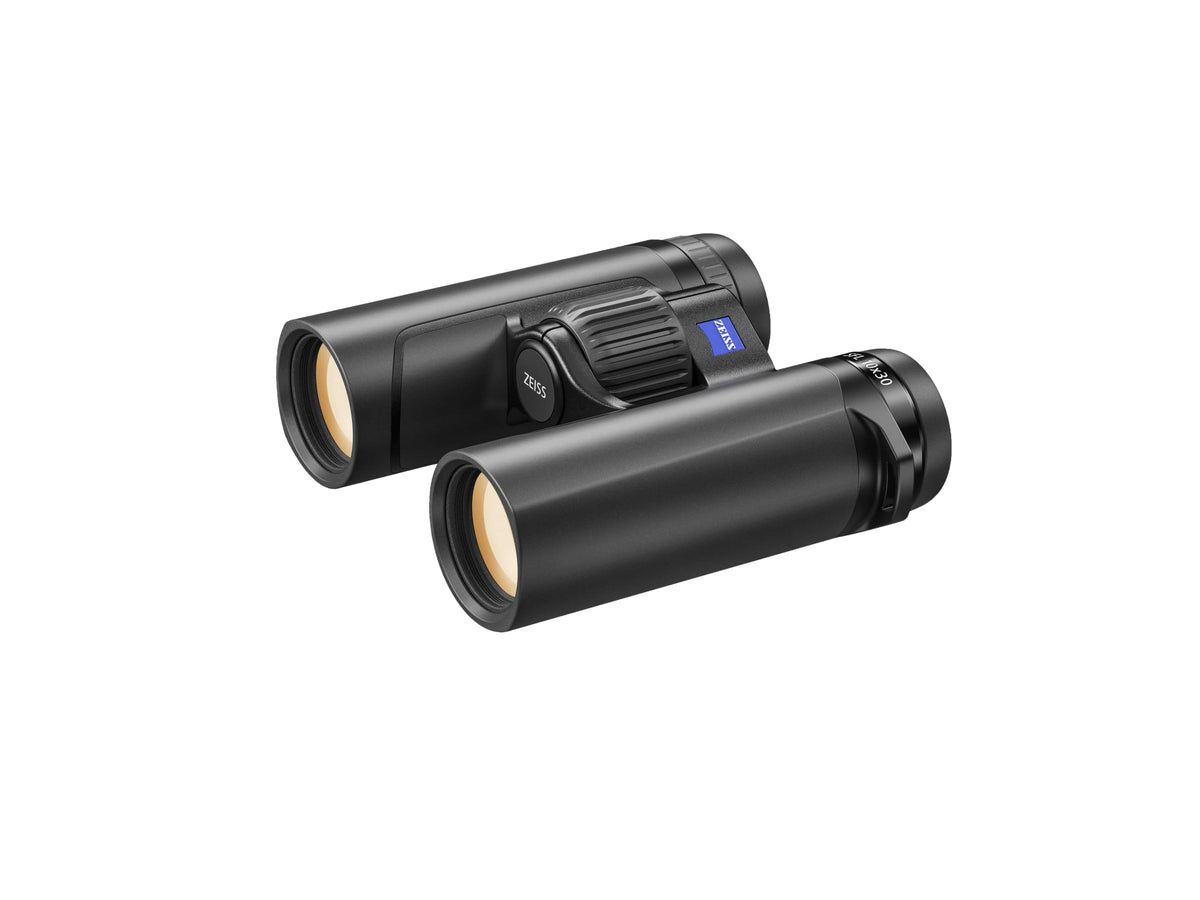 ZEISS SFL 10x30 magnesium body keeps weight low for long sessions.