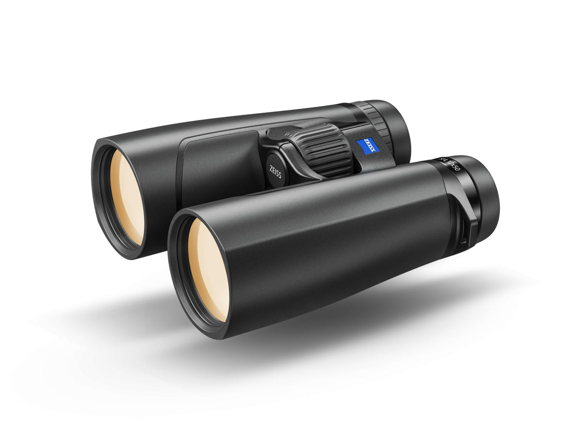 ZEISS SFL Ultra-HD coating preserves true color and sharpness in low light.