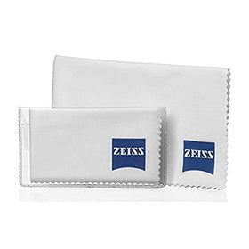 Lightweight, rugged ZEISS Terra ED 10x42 ready for travel
