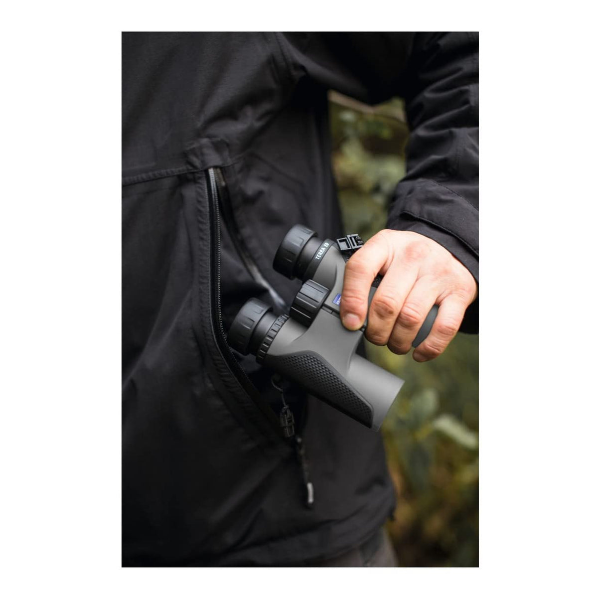 ZEISS Terra ED 10x42 in-field use for bird watching and nature viewing.