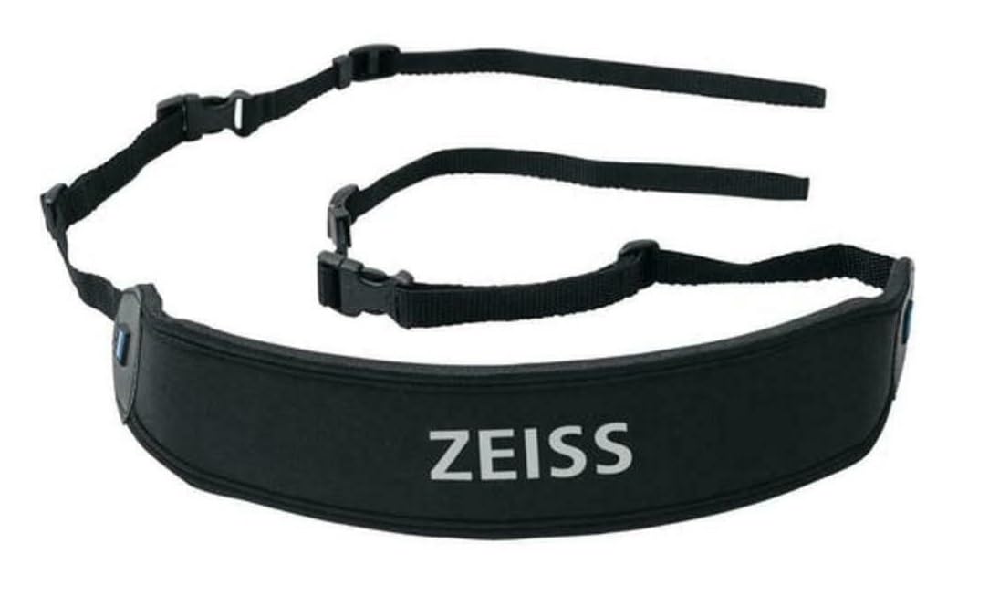 ZEISS Terra ED 8x42 lenses close-up highlighting hydrophobic coating for clear views.
