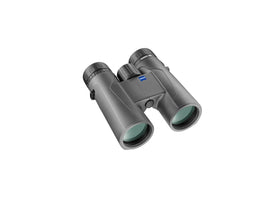 ZEISS Terra ED binoculars rapid focus wheel enables quick framing of birds.