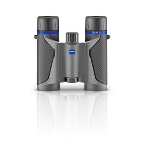 ZEISS Terra ED Pocket 8x25 in compact folding design for easy birdwatching on the go