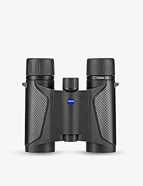 ZEISS Terra ED Pocket 8x25 showing waterproof, nitrogen-filled body for all-weather use.