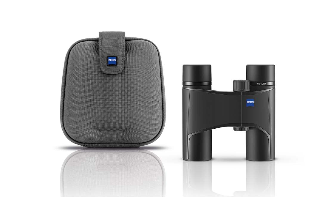 ZEISS Victory Pocket 8x25 LotuTec coating keeps water and dirt away for clear views.