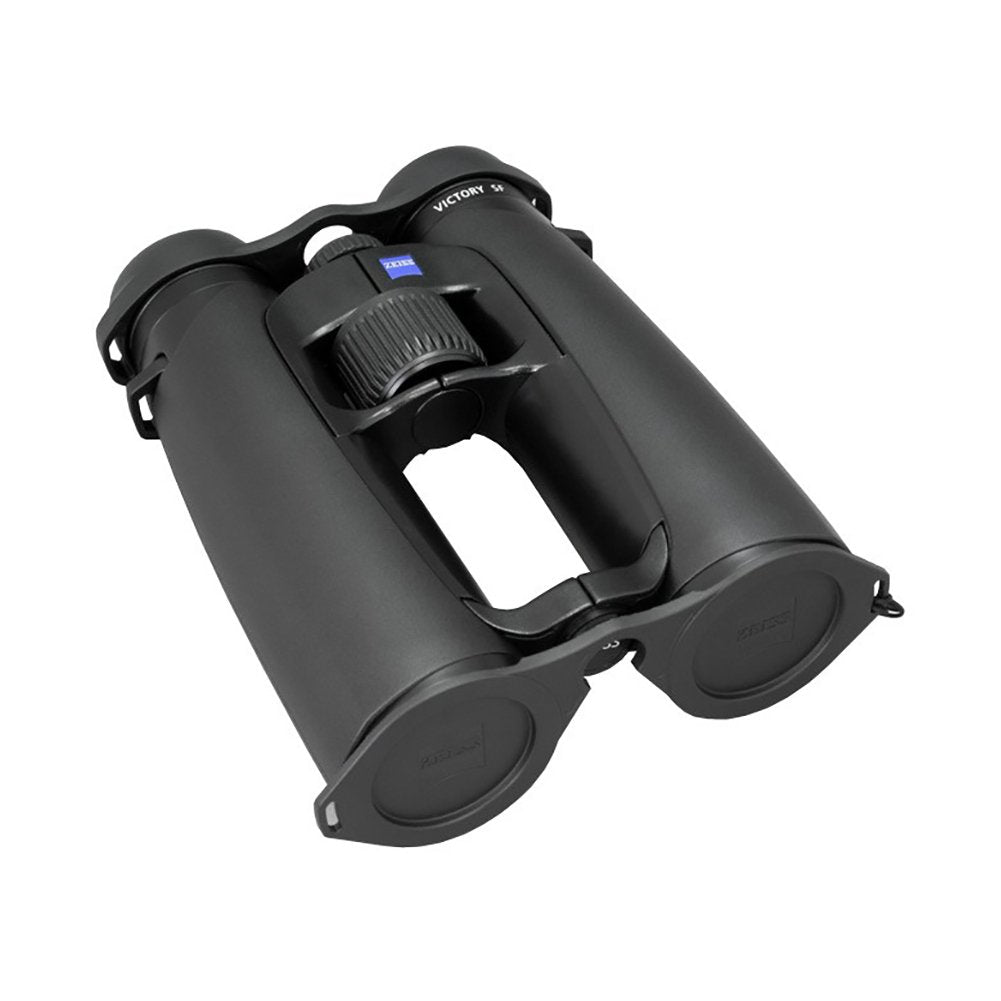 ZEISS Victory SF 8x42 LotuTec coating ensures clear views in wet weather.