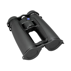 ZEISS Victory SF 8x42 LotuTec coating ensures clear views in wet weather.