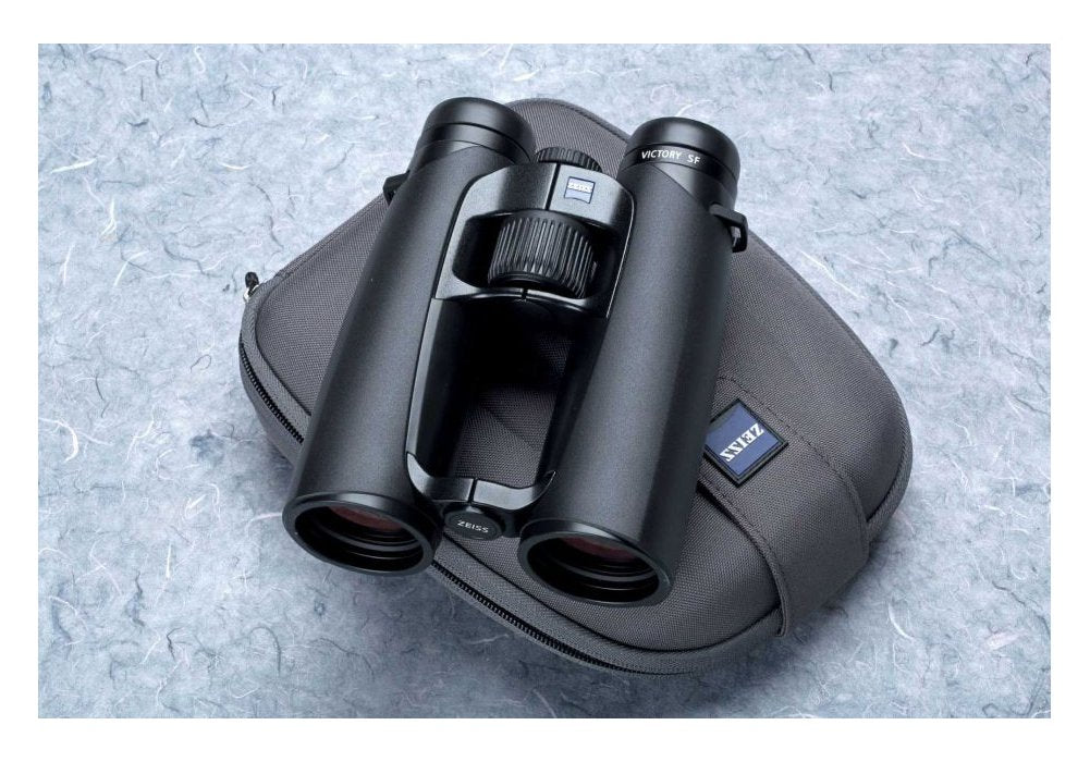 ZEISS Victory SF LotuTec coating ensuring clear vision in wet conditions
