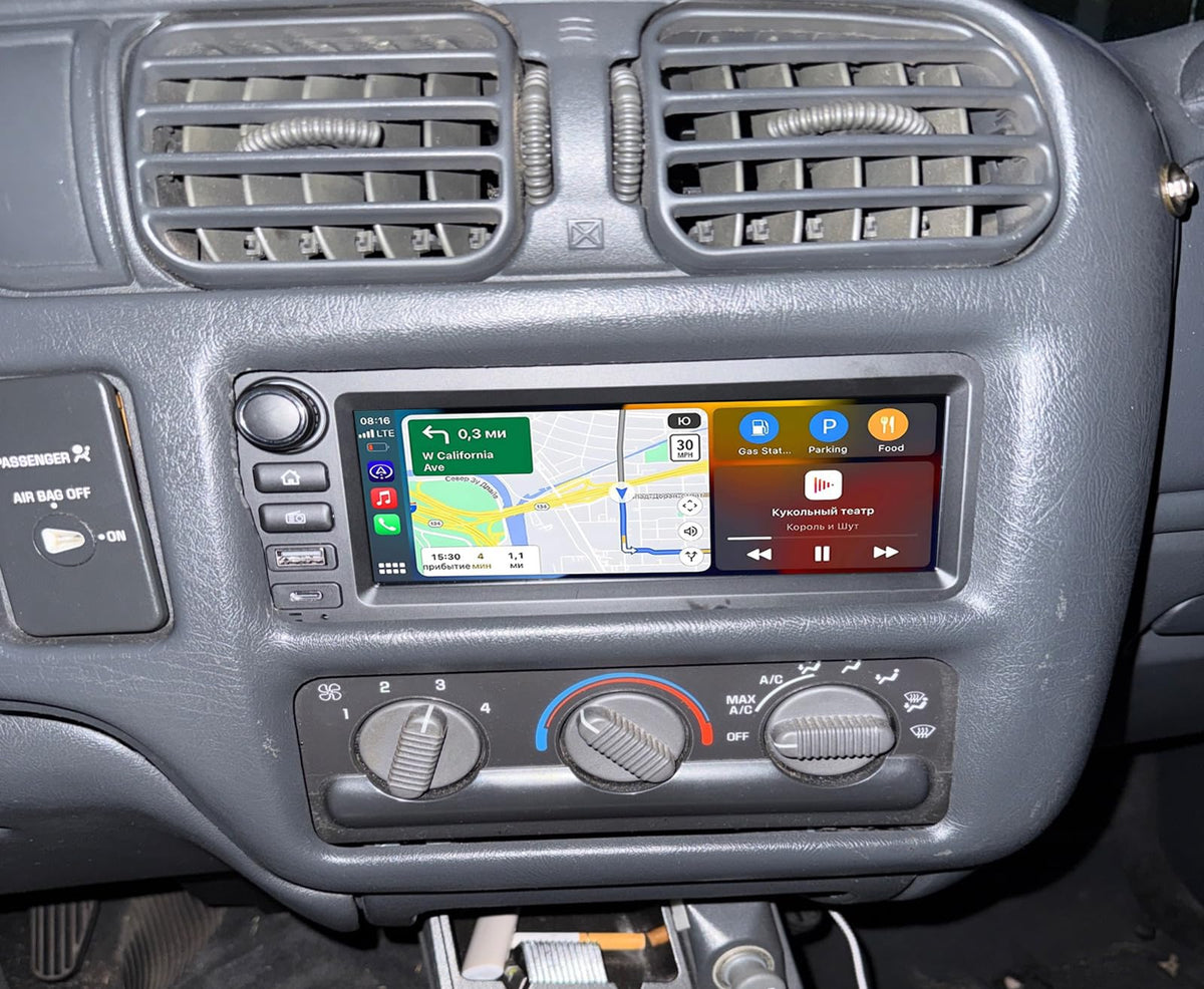 Zeminba backup camera enhances reversing safety.