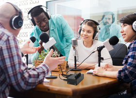 Zendstanding HA400 headphone outputs ready for multi-user listening