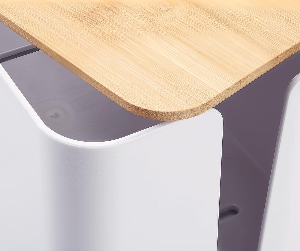 ZhiYo Cord Box outlet-access view shows flexible cable routing options.
