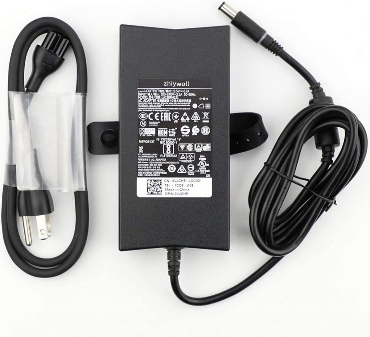 Zhiywoll 130W laptop adapter powers Dell Precision 3520 on the go