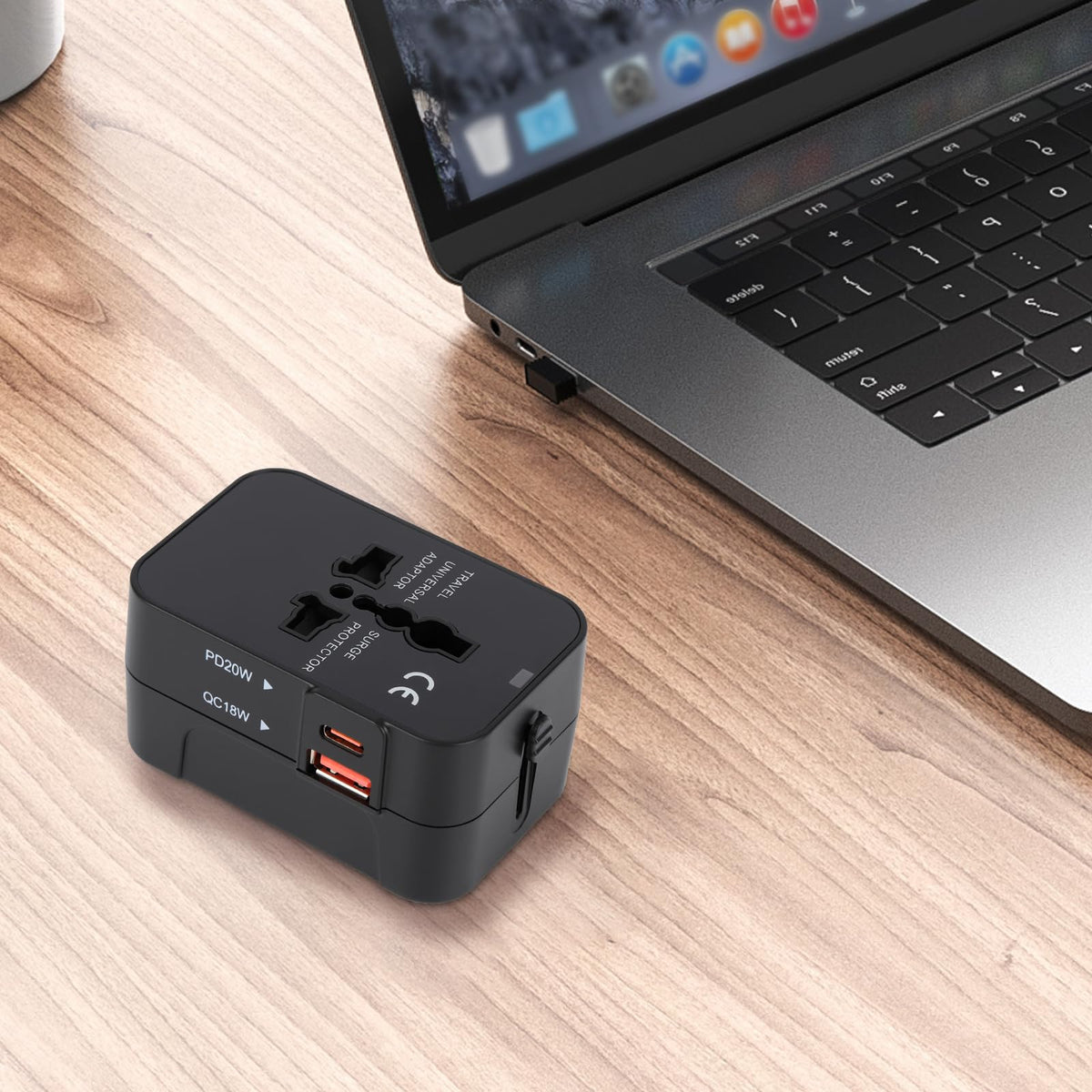 Zinalop compatible with EU, UK, US, and AU plugs for simplified packing.