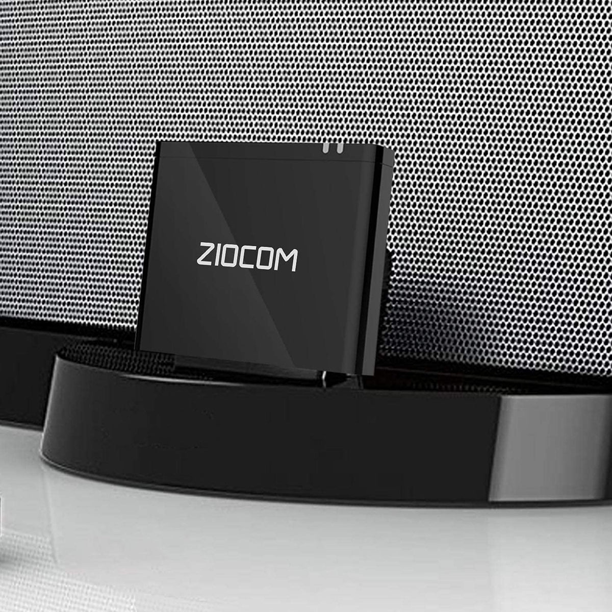 ZIOCOM adapter box and label, showing model info and quick compatibility reference