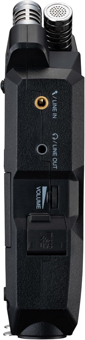 Zoom APH4e padded shell case protects gear during travel.