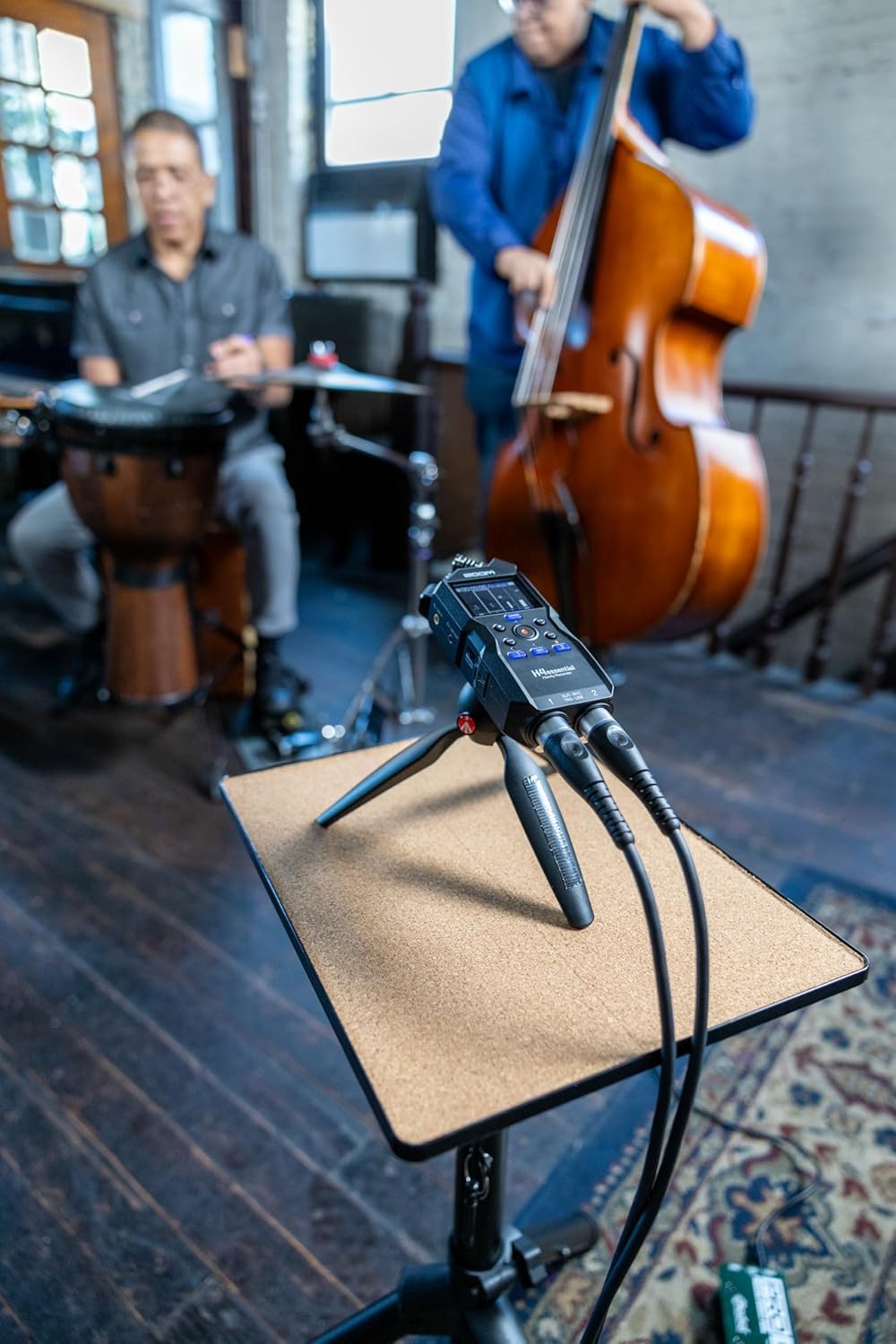 Zoom H4essential bundle highlights included accessories for ready setups.