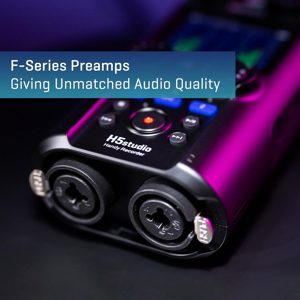 Zoom H5studio uses four AA batteries for extended sessions