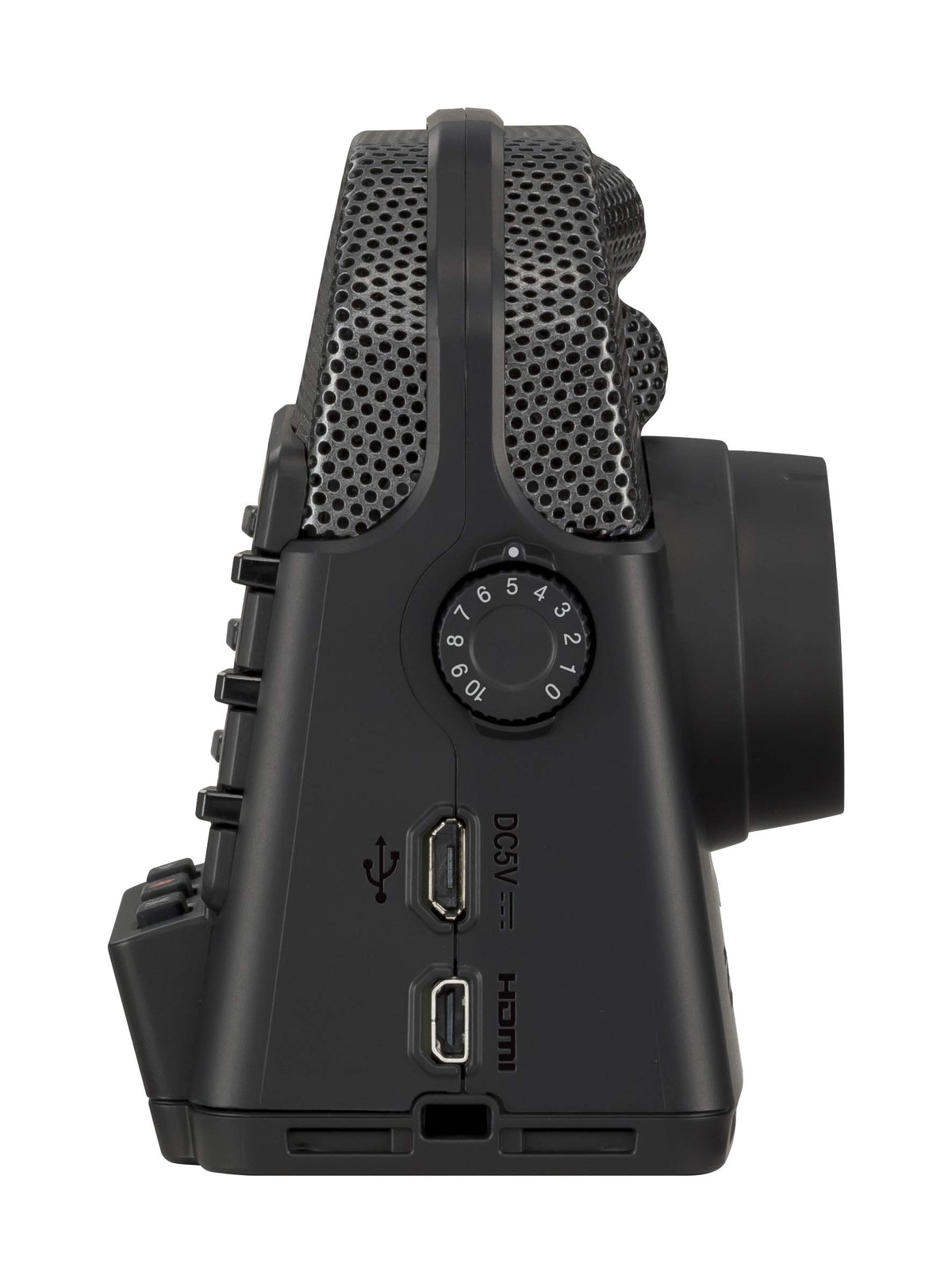 Zoom Q2n-4K built-in tripod mount supports quick portable setups